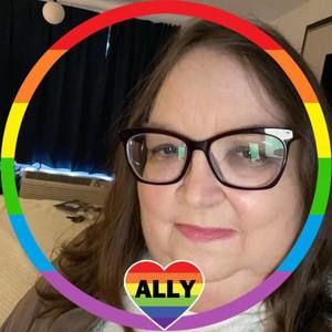 Meet your Posher, Carolyn